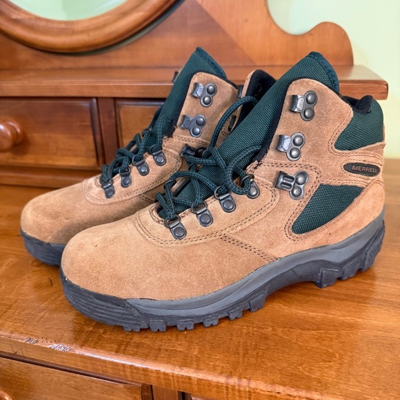 Merrell Other - NEW Merrell Eagle tan  woman’s Brown Hiking Boots size 7 outdoor